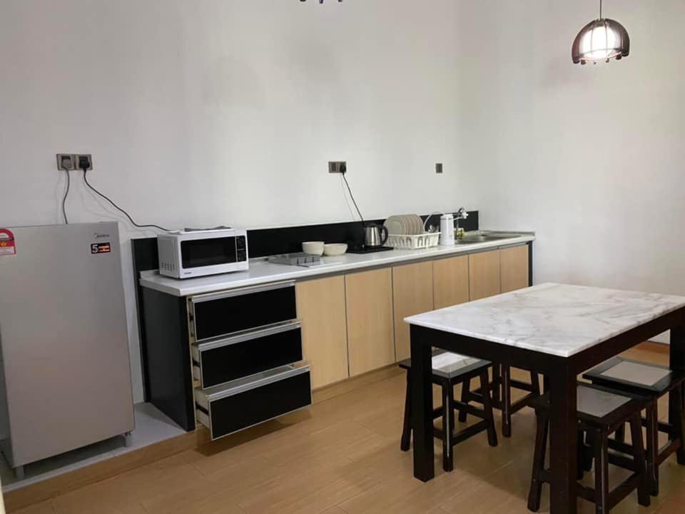 Suria Coliving Hostel & Apartment Tanah Rata Eksteriør billede